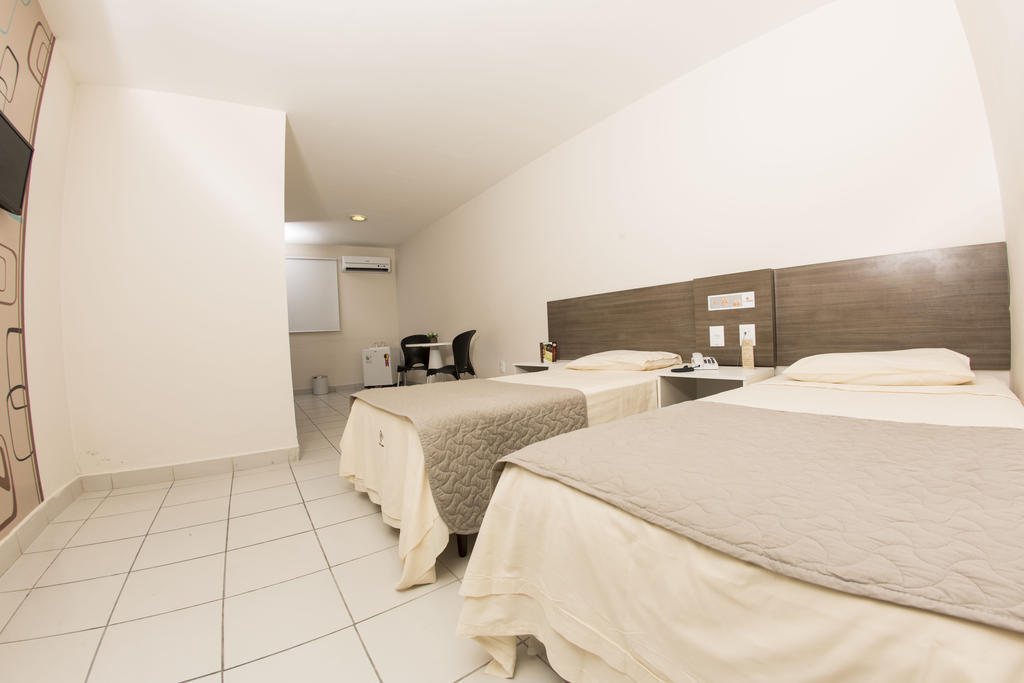 Hotel Central Каруару Экстерьер фото